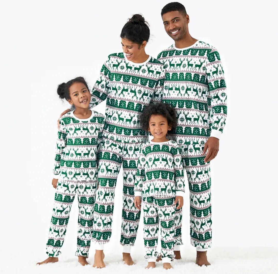 Conjuntos de pijamas verdes de Natal Elk Fmalily combinando (com cachorro de estimação)