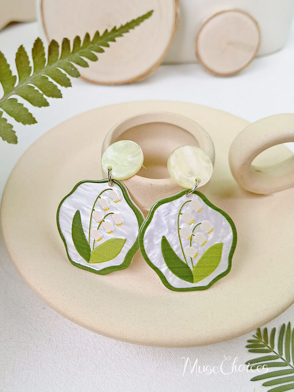 Søte øredobber blomsterdesign - grønt blad akryl tulipan