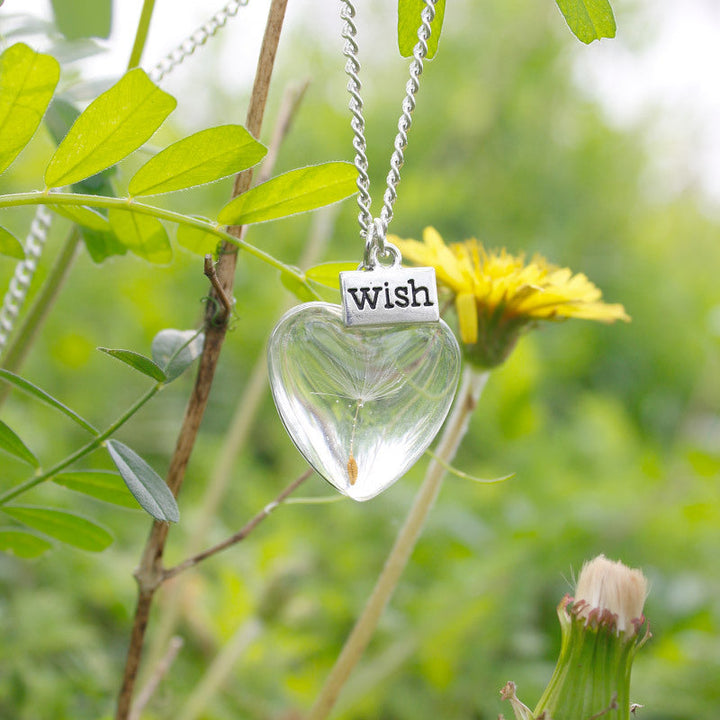 Halsketten mit gepressten Blumen aus Kunstharz – Herz-Kristall-Löwenzahn