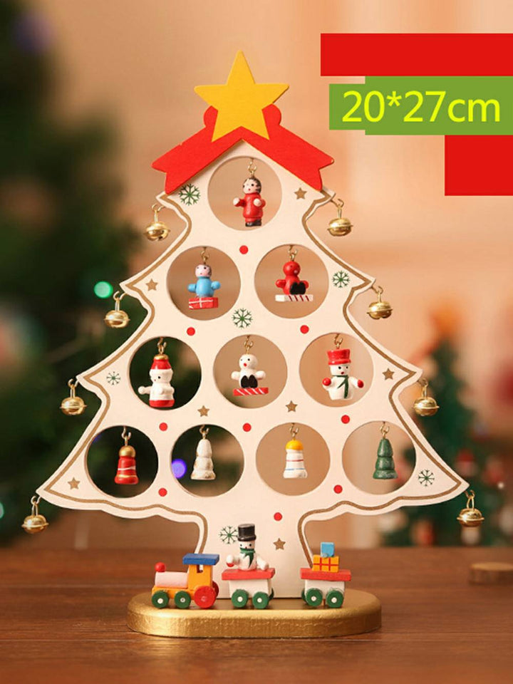 Encantadora árvore de Natal de madeira 3D com enfeite de sino de boneco de neve