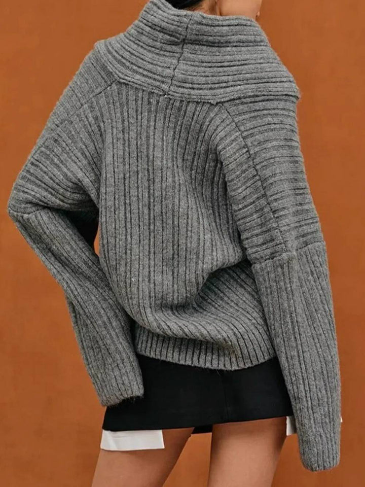 סוודר אוברסייז High Roll Knit