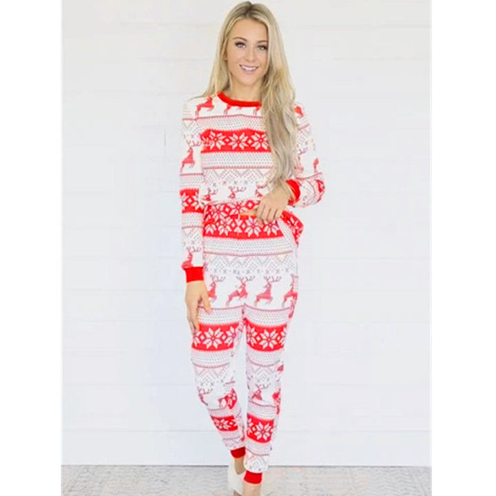Conjunto de pijama familiar navideño con costuras y estampado de renos rojos