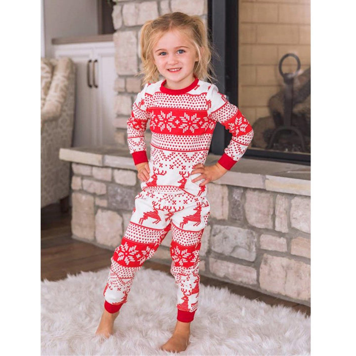 Conjunto de pijama familiar de Natal com estampa de rena vermelha e costura