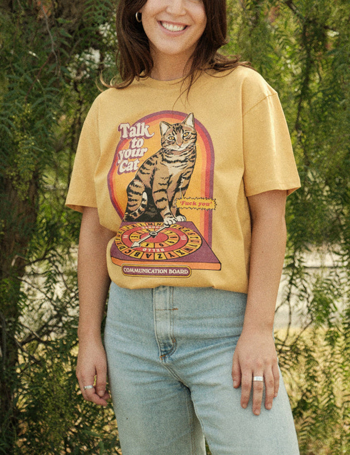 Talk med din kat grundlæggende t-shirt