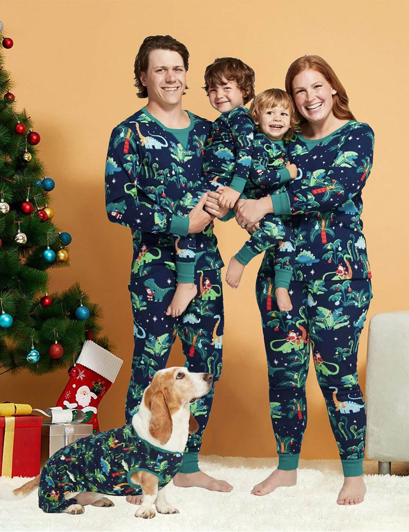 Juledinosaurmønstrede familiematchende pyjamassæt (med hundetøj)