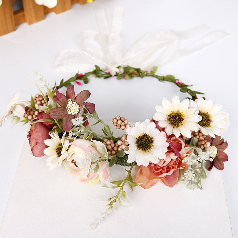 Corona di fiori da sposa: margherite e rose color seppia rosso ruggine