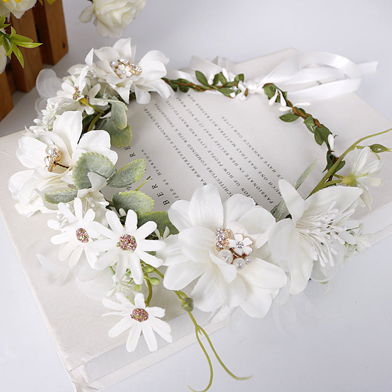 Corona di fiori da sposa: margherita con strass e perla bianca