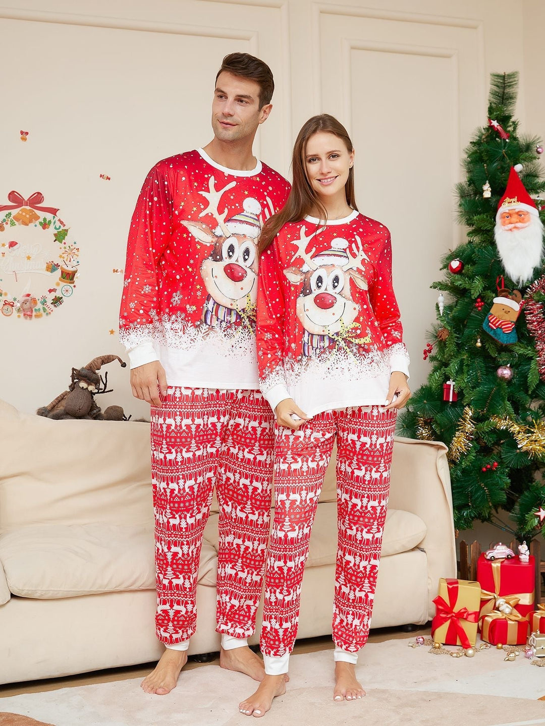 Snow Elk familjematchande pyjamas (med husdjur)
