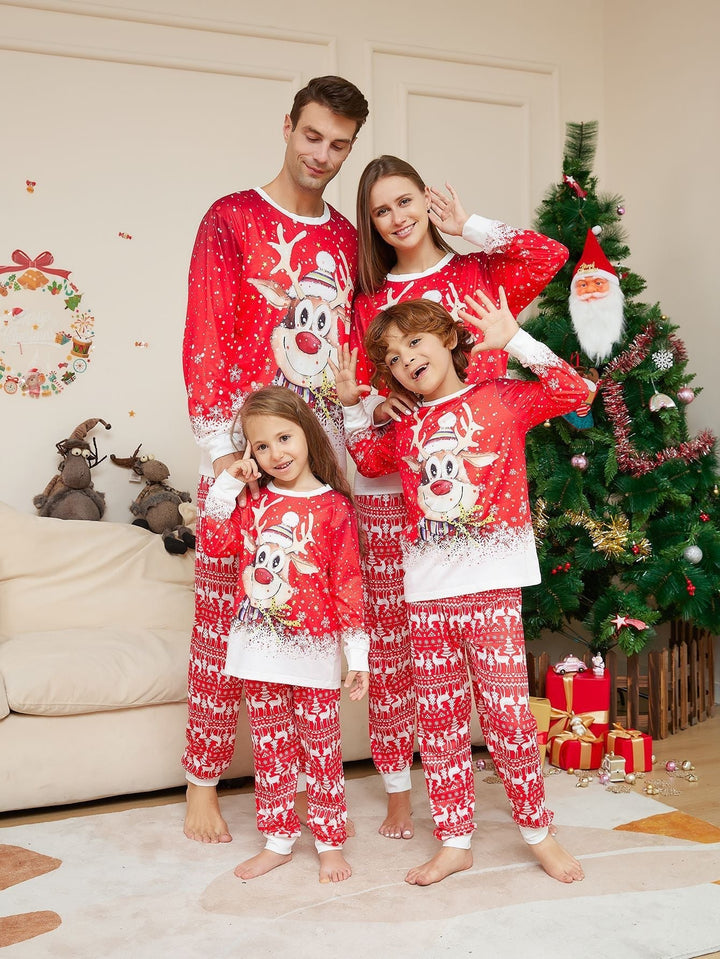 Snow Elk familjematchande pyjamas (med husdjur)