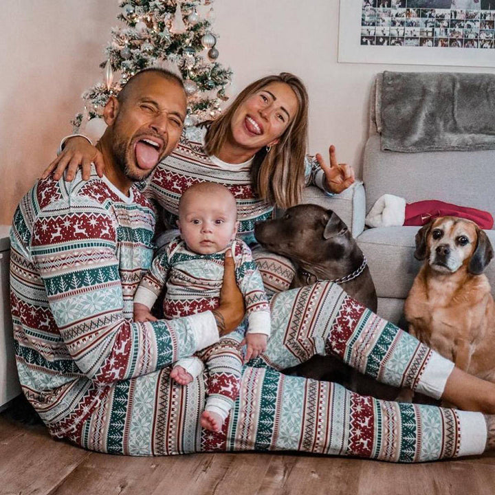 Glædelig Jul Familie Matchende Pyjamas Sæt Grå julepyjamas