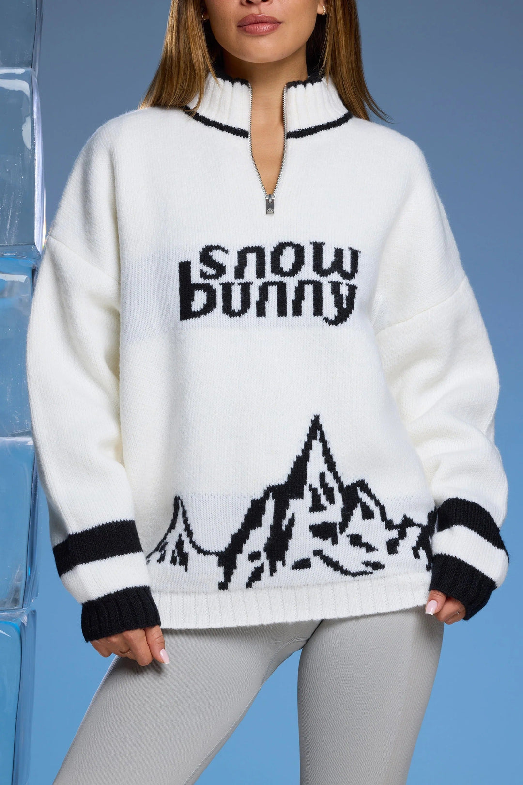 Pullover mit halbem Reißverschluss und Schneehasen-Motiv