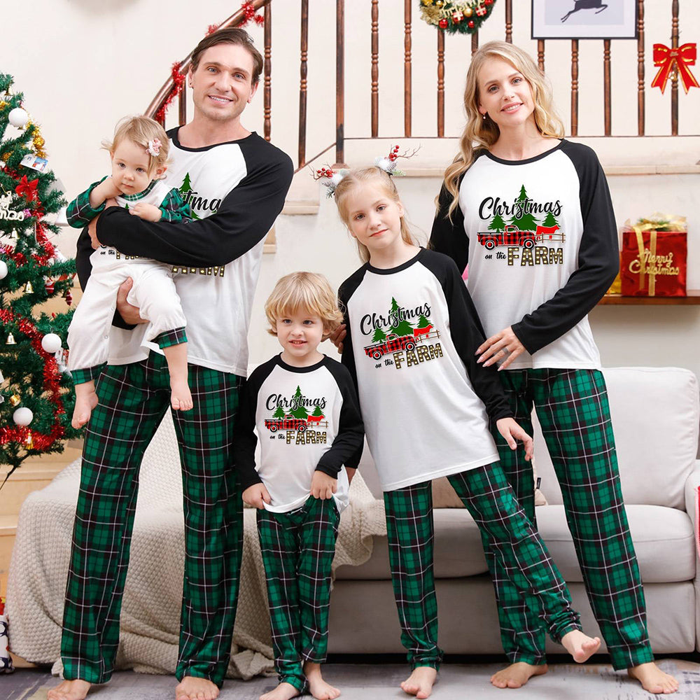 Conjunto de pijama xadrez verde e preto de Feliz Natal