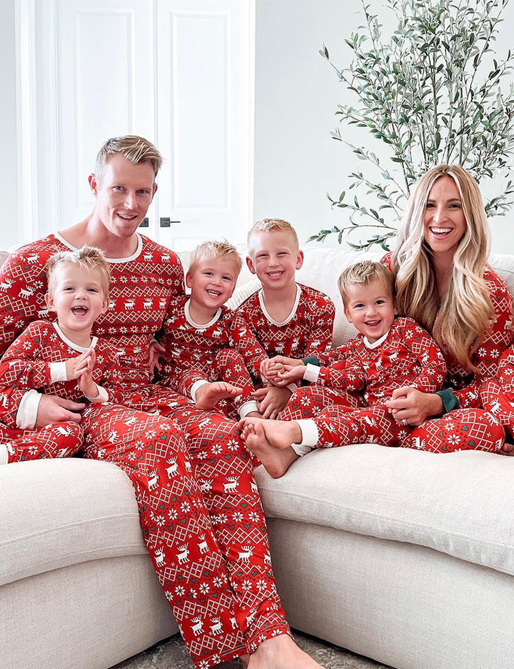 Passender Weihnachts-Elch-Pyjama