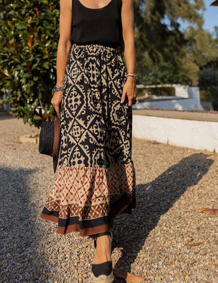 Falda larga estilo bohemio con estampado tribal barroco en negro