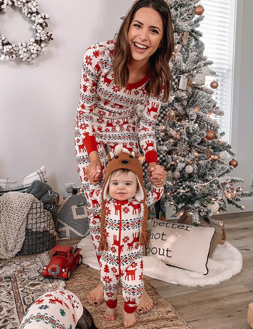 Conjunto de pijamas combinando para a família de cervos e flocos de neve de Natal (com roupas de cachorro para animais de estimação)